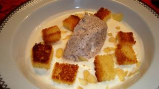 ZUPPETTA DI TORRONE CON GANACHE AL CIOCCOLATO E PANETTONE CROCCANTE